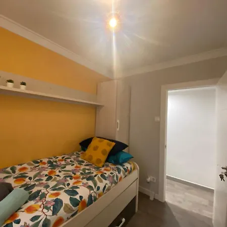Precioso Apartamento Con Balcon Апартаменты *